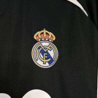 Retro Real Madrid 2006/07 Third Away Shirt