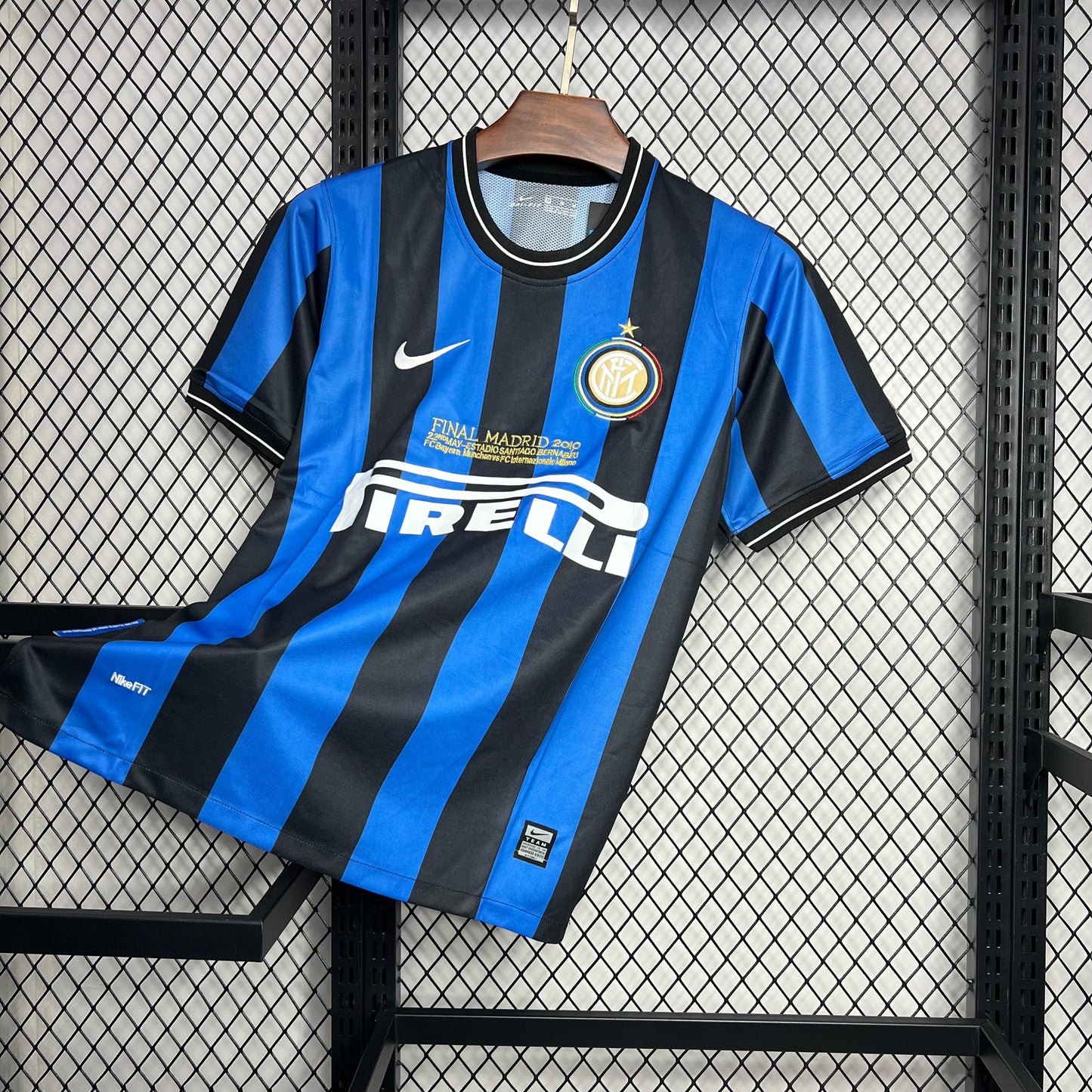 Retro Inter Milan 2009/10 Home Shirt