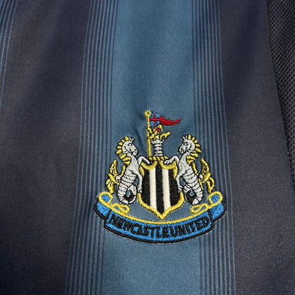 Retro Newcastle United 2004/05 Away Shirt