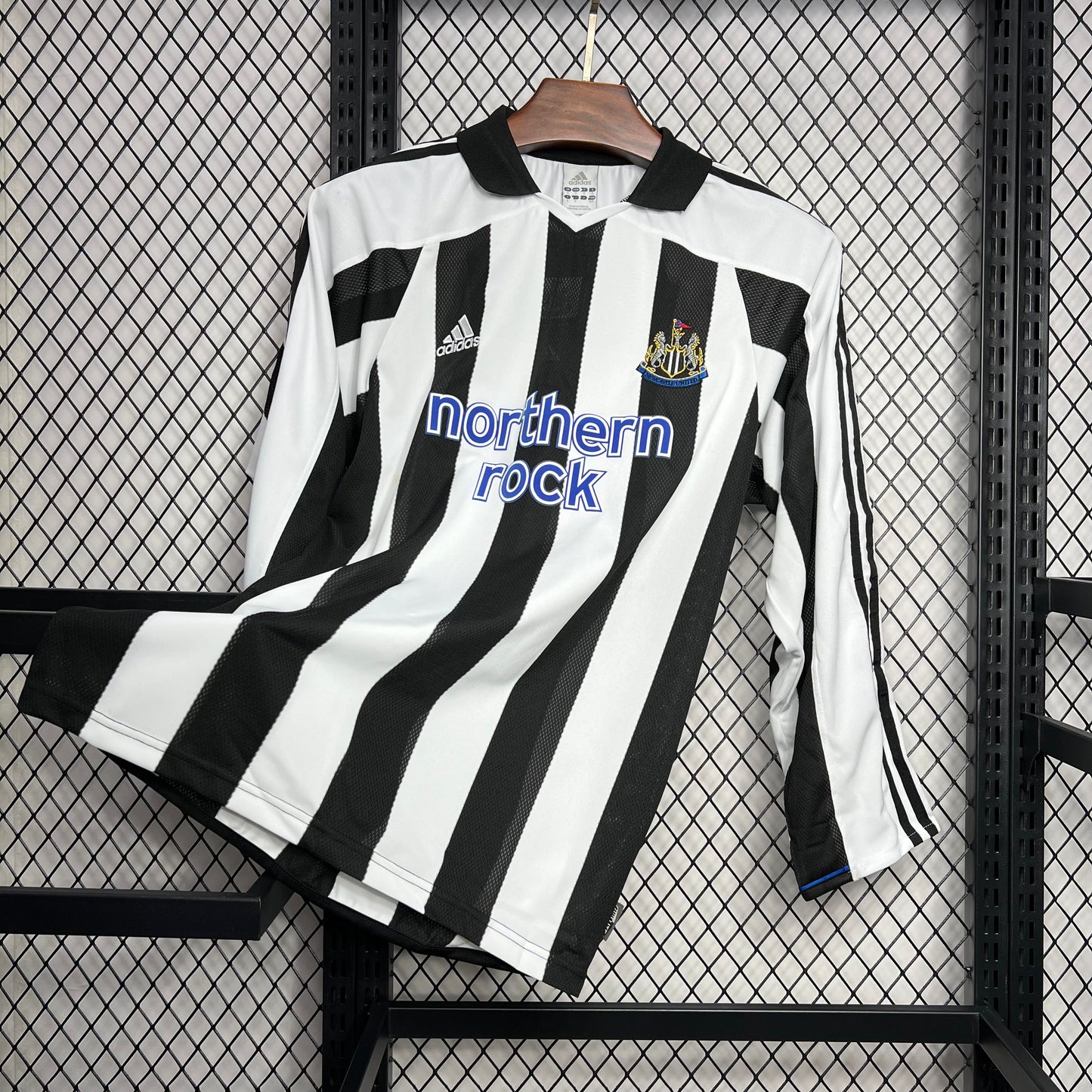 Retro Newcastle United 2003/05 Home Long Sleeves Shirt