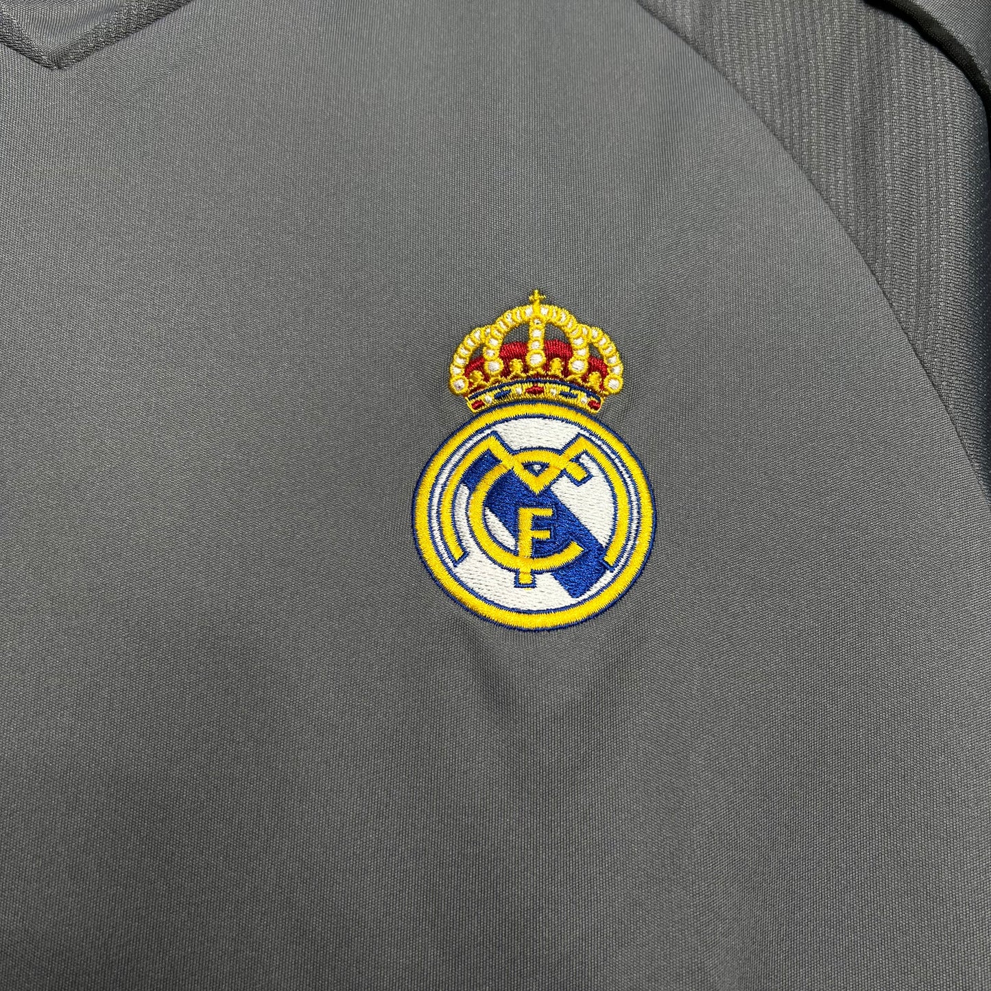 Retro Real Madrid 2005/06 Third Away Home Shirt