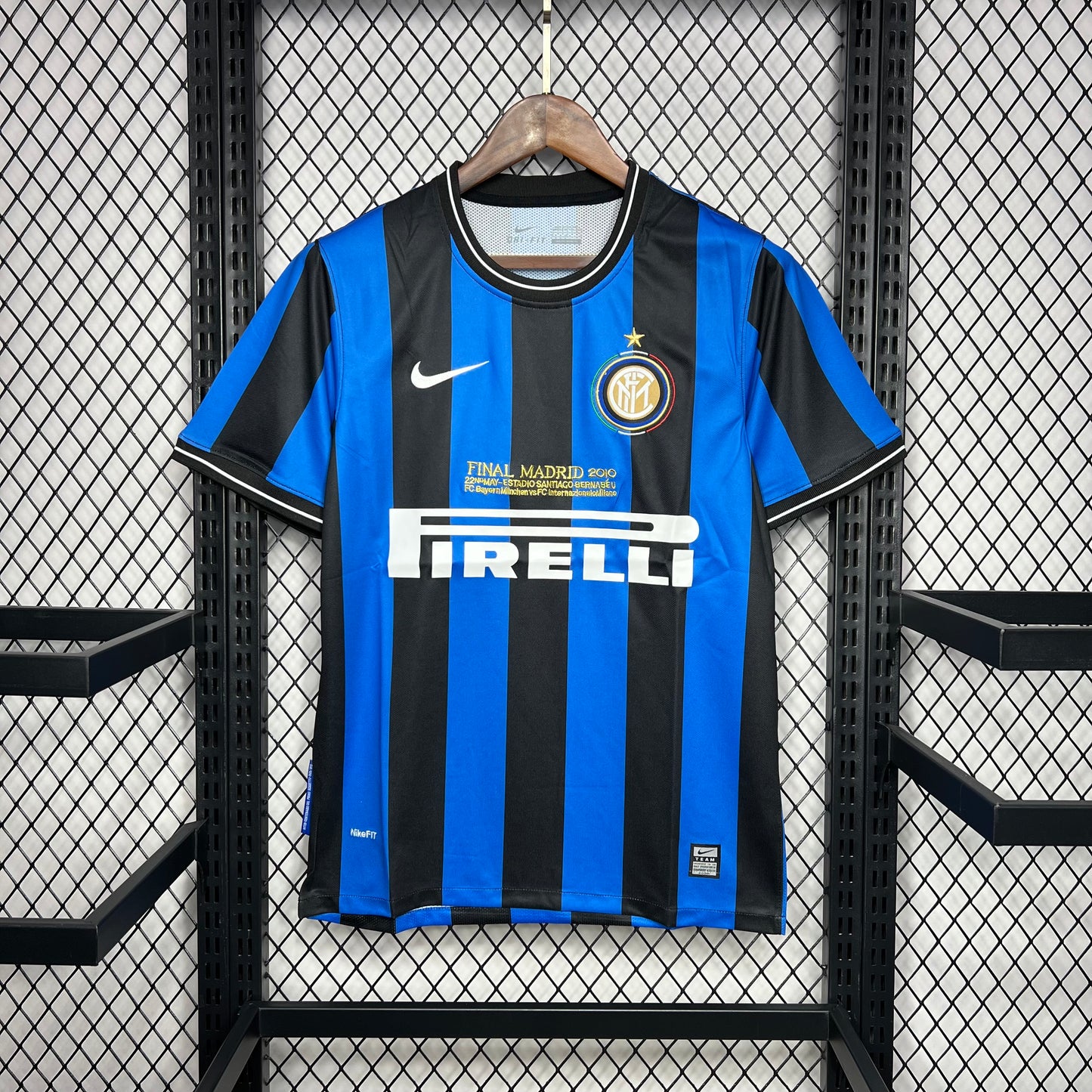 Retro Inter Milan 2009/10 Home Shirt