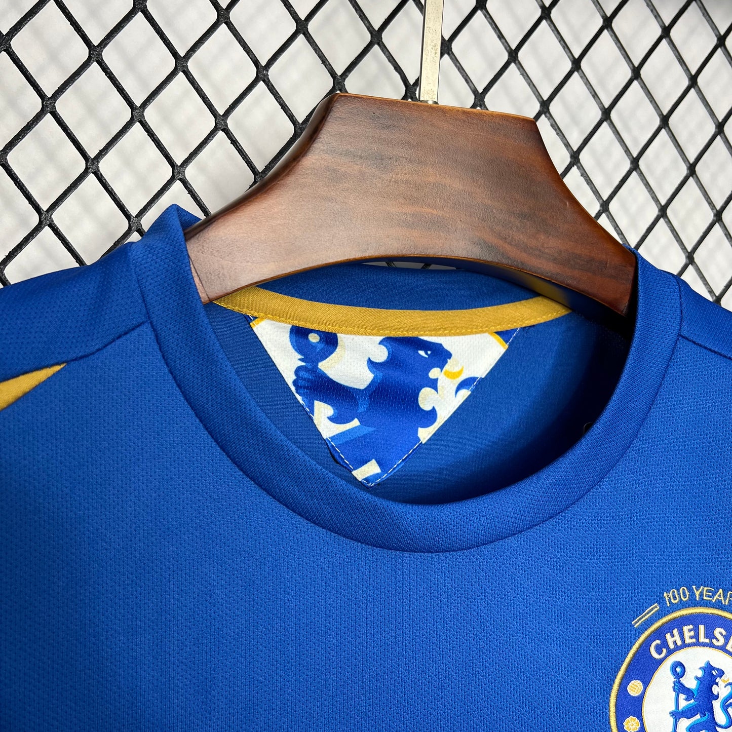 Retro Chelsea 2005/06 Centenary Home Shirt