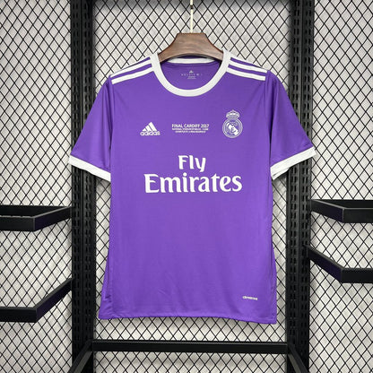 Retro Real Madrid 2016/17 Away Shirt