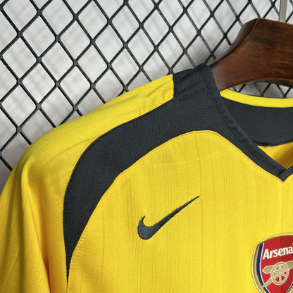 Retro Arsenal 2005/06 Away Shirt