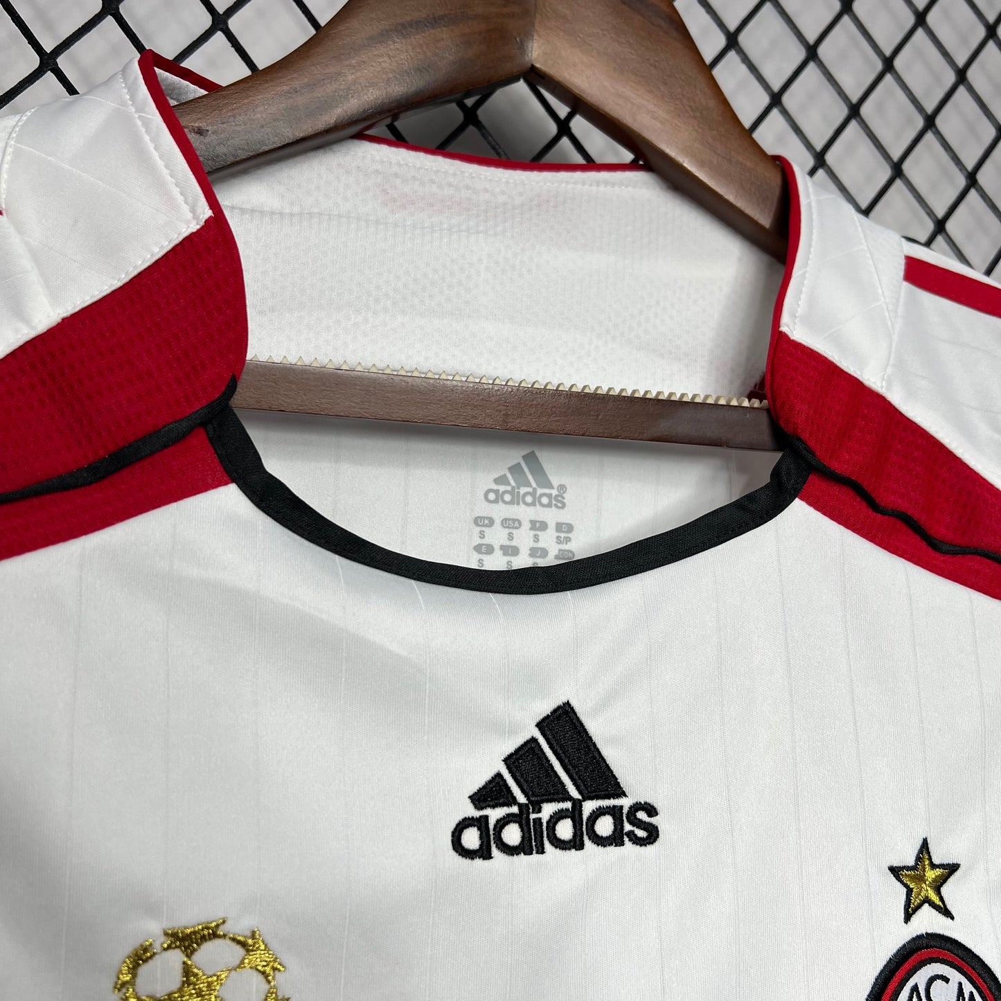 Retro AC Milan 2006/07 Away Home Shirt