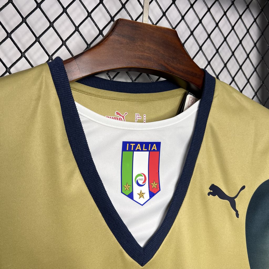 Retro Italy 2006 Goalkeeper Shirt